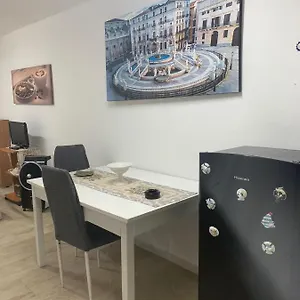 https://holiday-house-del-teatro.palermohotels.org